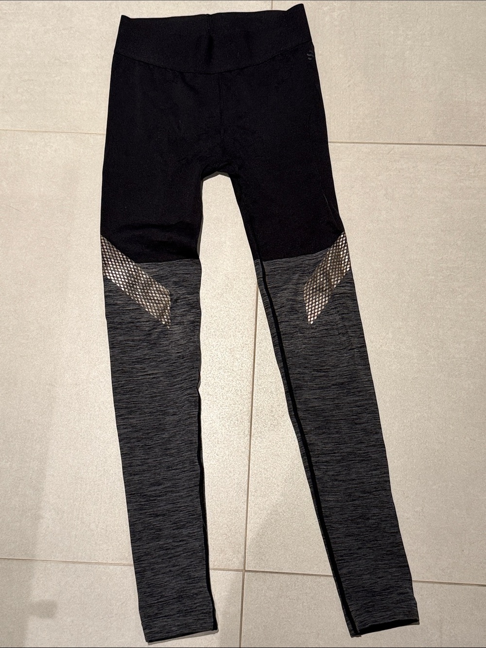 H&M Sport XS Black & Charcoal Athletic leggings stretch sporty athletic
